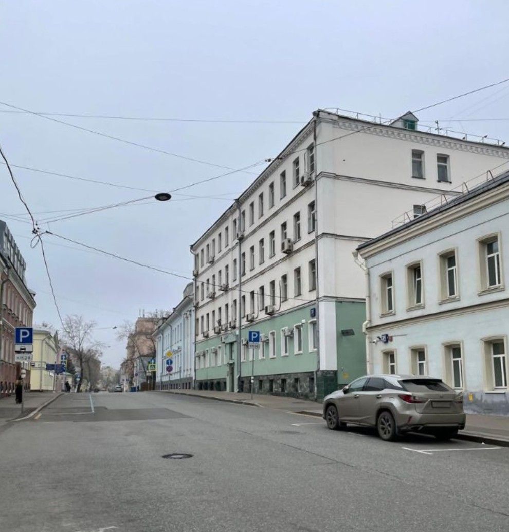 фасад дома, здание по адресу г Москва, ул Александра Солженицына, д 31 стр 1